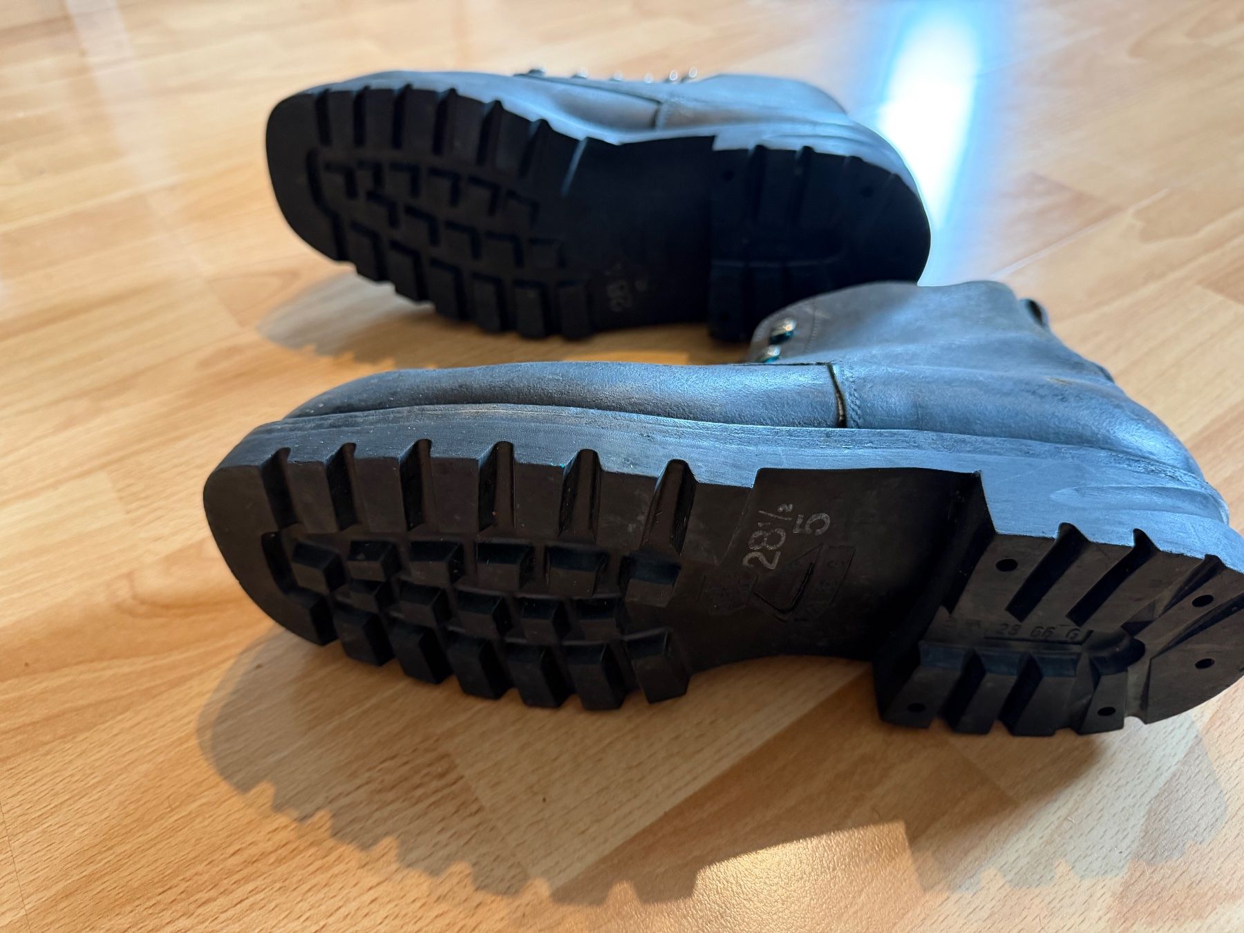 Schweizer Armee Uniformi: Schuhe Militär – Nuovo (secondo la descrizione) da Aarau venduto da KorgPA 2