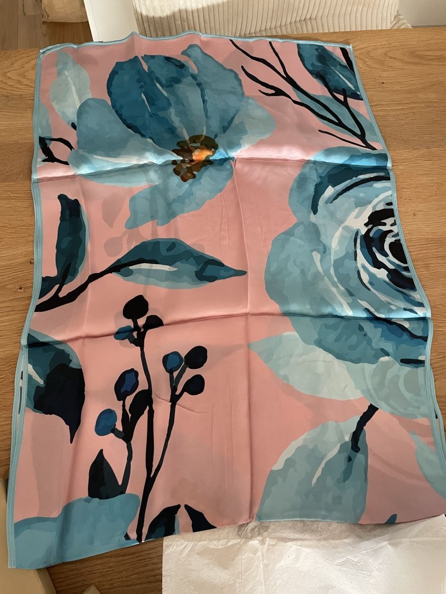 Foulard & Sciarpe: Waraq Schal – Nuovo (secondo la descrizione) da Herisau venduto da Daisy8613 1