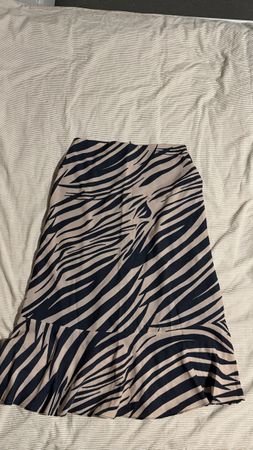 maxi skirt in S