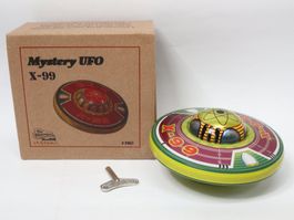Blech Mystery UFO X-99, Flying Saucer zum aufziehen