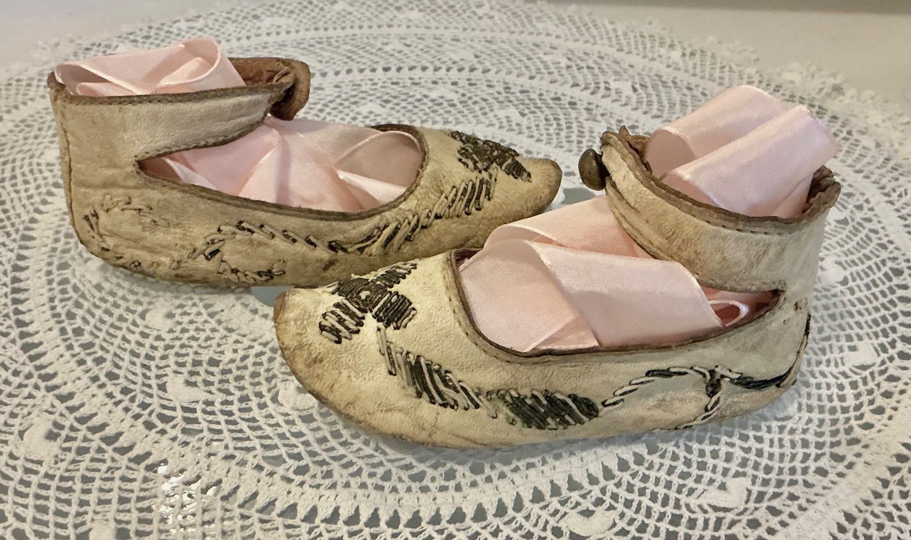 Poupées: URALTE PUPPENSCHUHE 1890 – D'occasion à Zell LU par Silvermemory 4