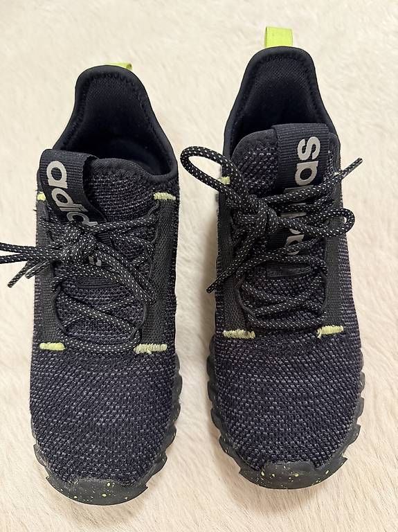 Chaussures garçon: Adidas Gr. 35.5 – D'occasion à Glattpark(Opfikon) par humanpro 3