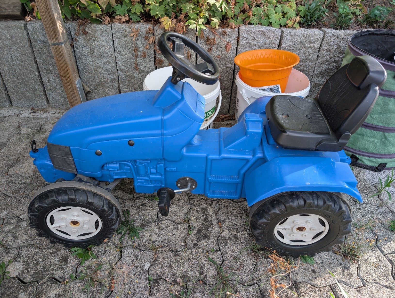 Fahrzeuge für Kinder: Grosser Kinder Trettraktor blau – Gebraucht aus Witterswil von Richi444 3