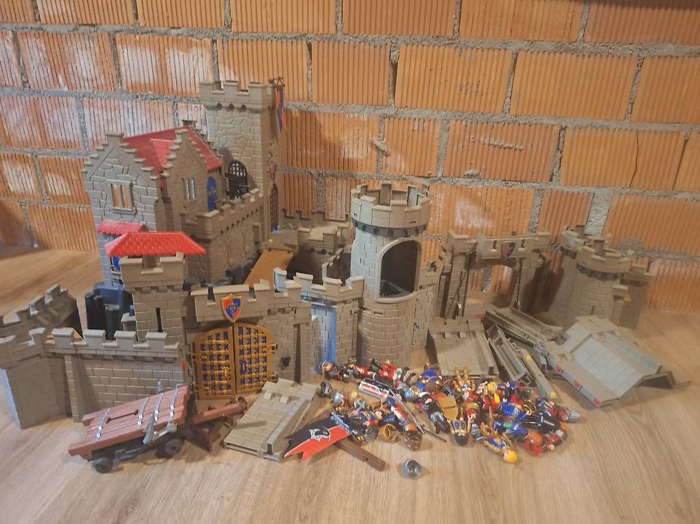 Jouets: Playmobil Ritterburg – D'occasion à Zuoz par Nocino01