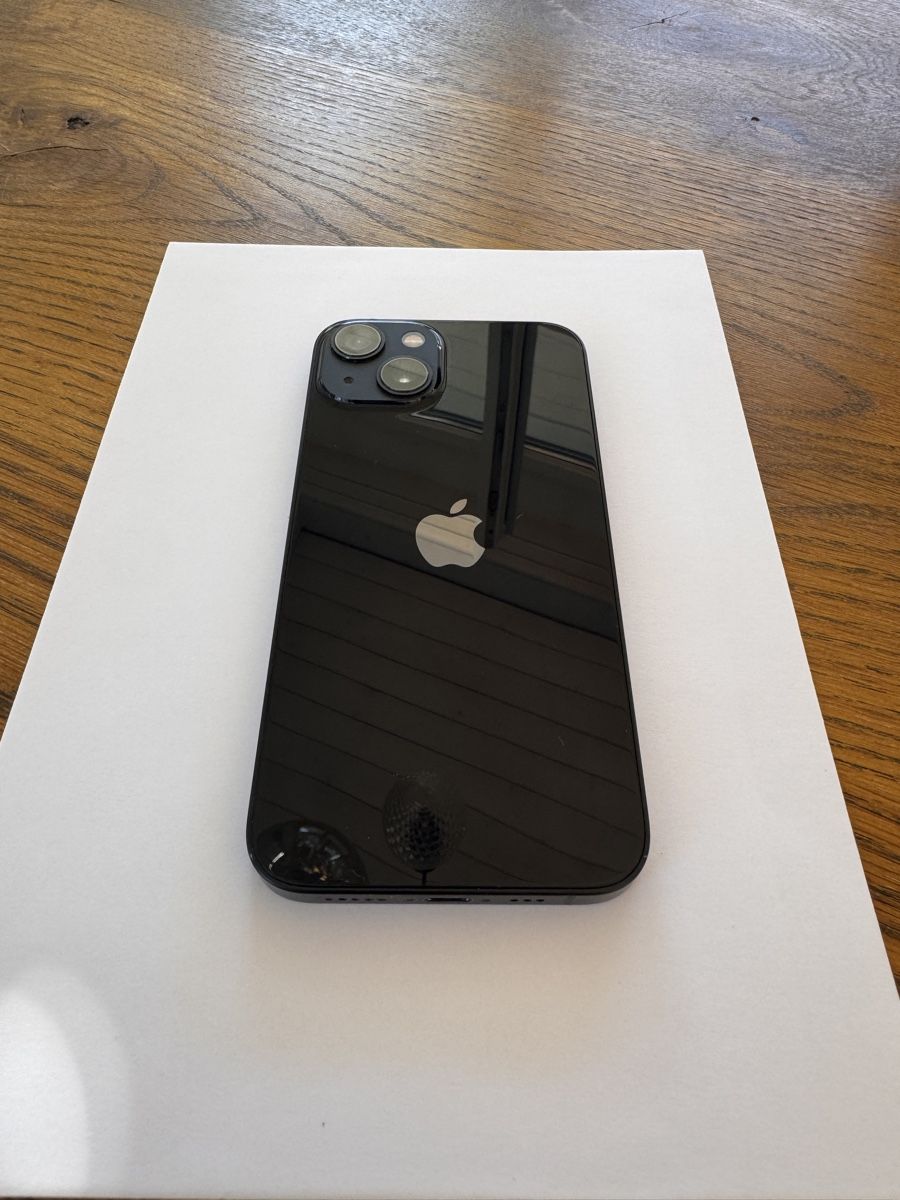 Apple Telefoni cellulari / Smartphones: Iphone 13 128GB Schwarz – Usato da Sarnen venduto da Qwertziop74