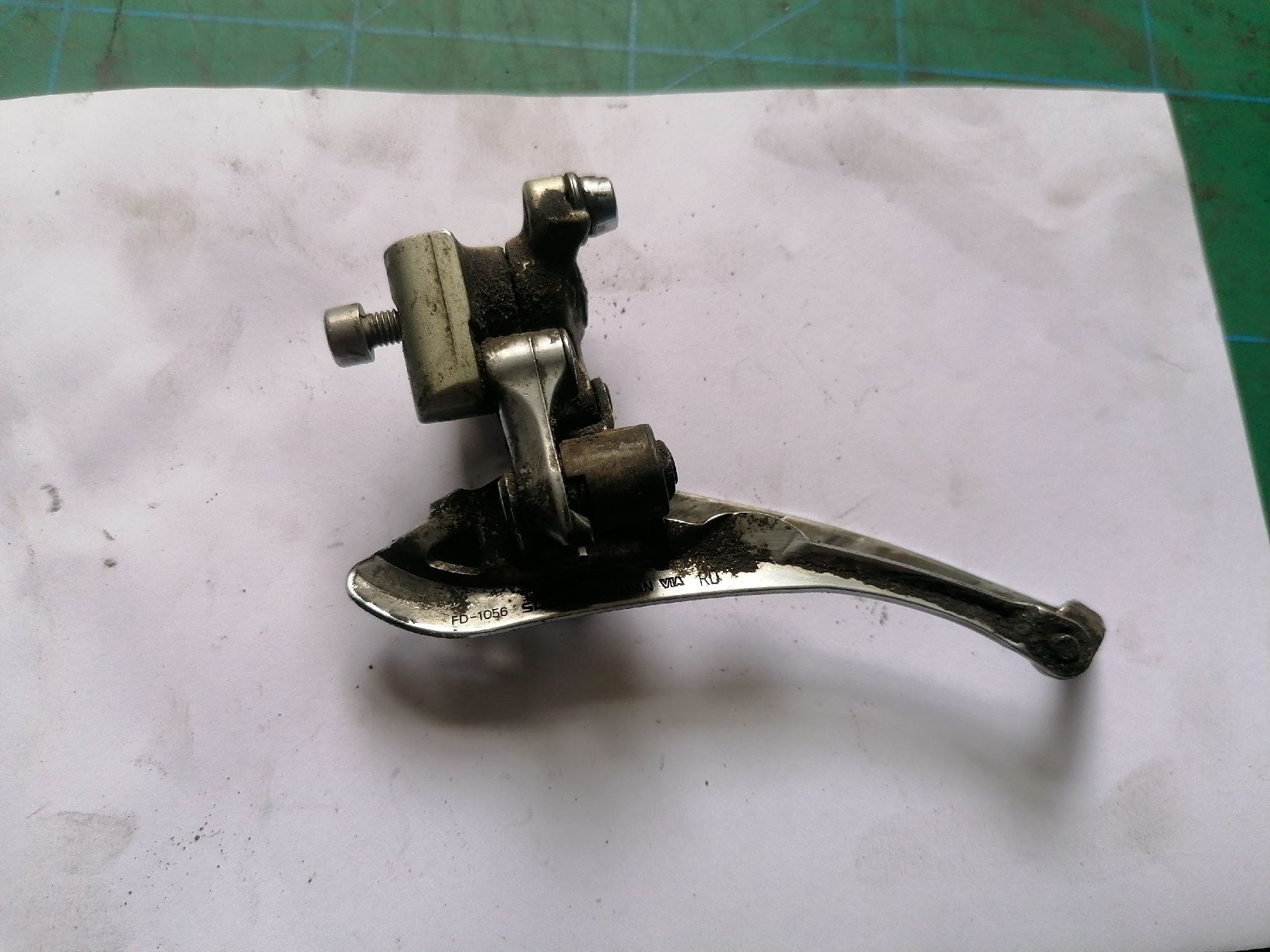 Shimano Pezzi di ricambio: Shimano 105 Umwerfer FD-1056 – Usato da Lausanne venduto da Frankenstein 1