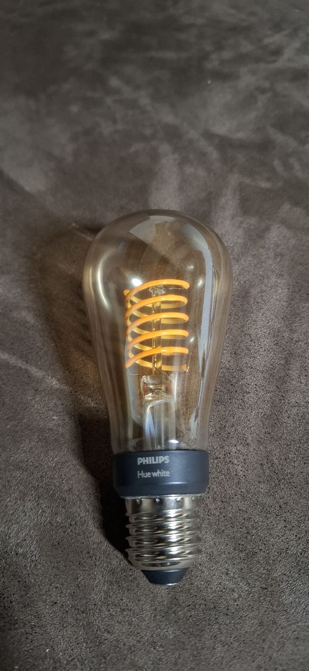 Philips Lampade: Philips Hue White Filament LED Lampe E27  – Usato da Guntershausen venduto da Jtattoo