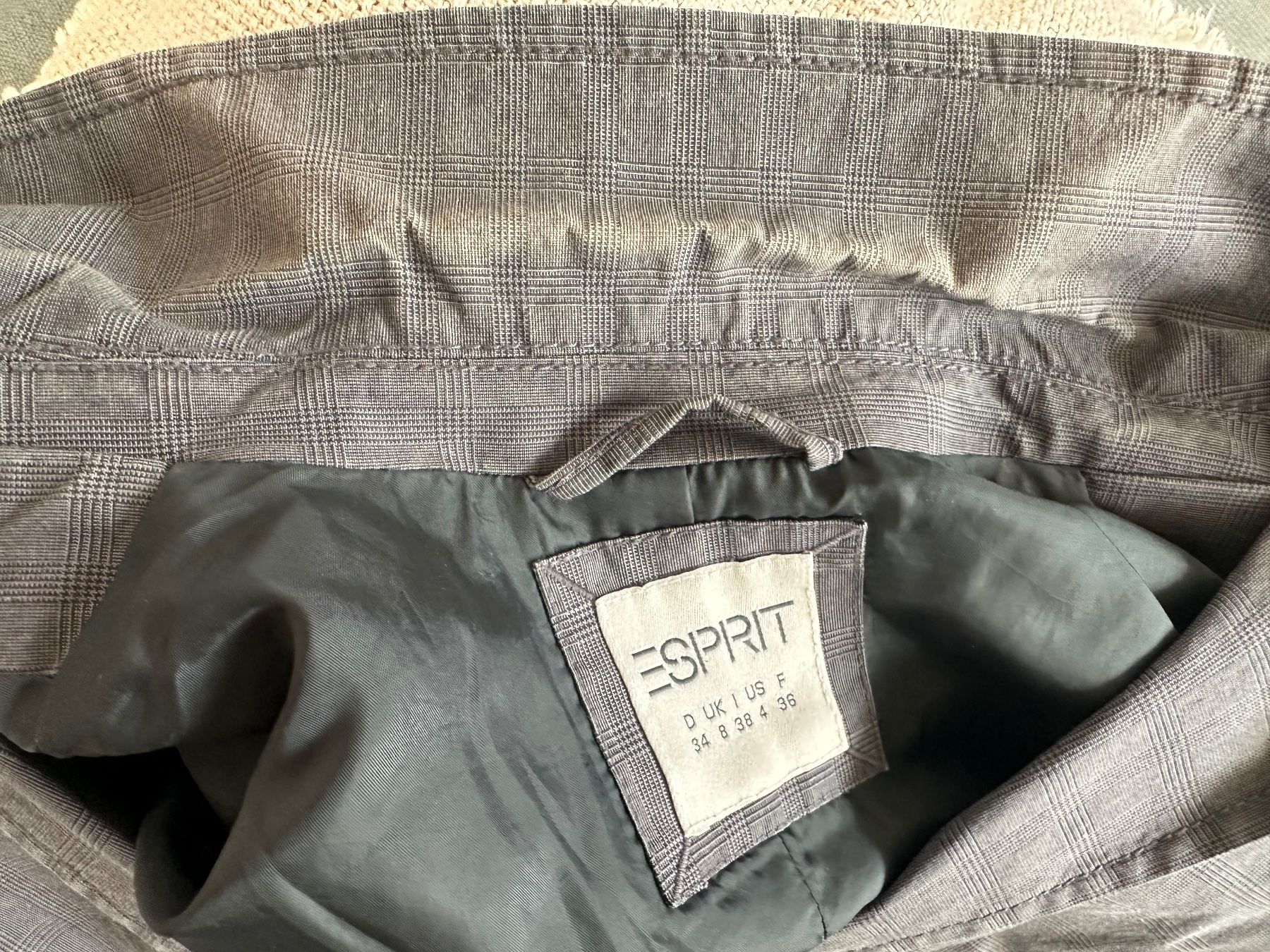 Esprit Giacche: Blazer ESPRIT 34 grau/schwarz – Usato da Rothenburg venduto da wer_g9fd 4