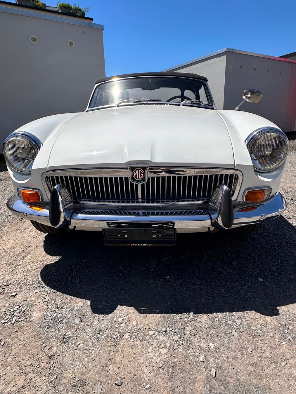 MG Automobili: MG B Cabriolet-Veteran – Usato da Menzingen venduto da Choller 4