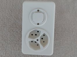 Schalter mit 3-fach Steckdose Feller Standard
