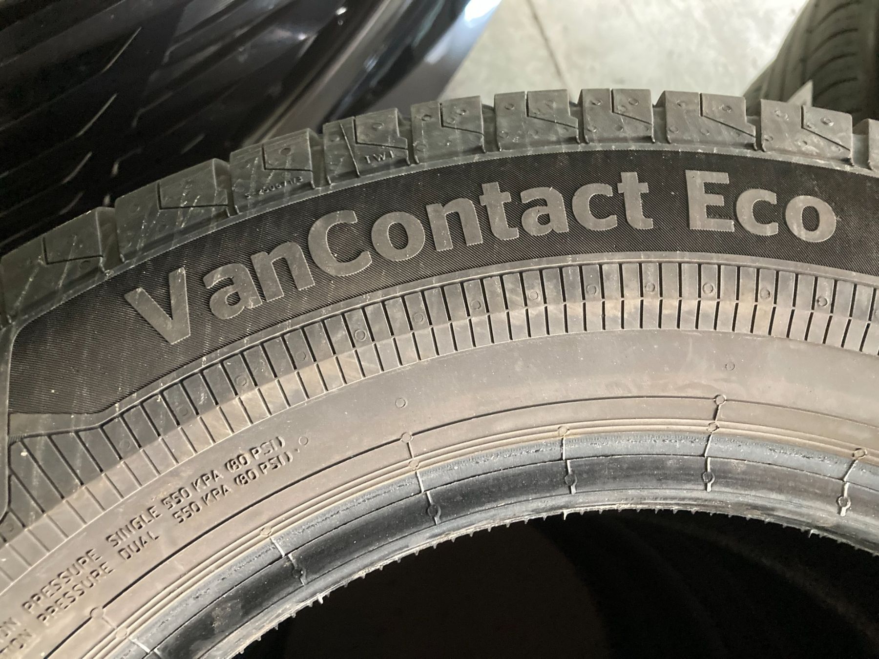 Continental Pneumatici & Ruote complete: 215/65R16 C Sommerpneu Continental – Usato da Cham venduto da Cham6332 1