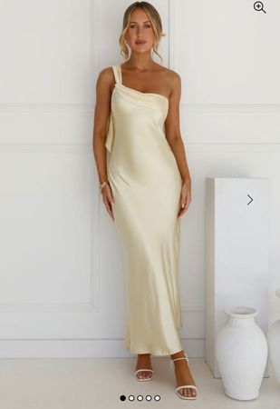 NEU UND UNGETRAGEN gelbes Satinkleid, One shoulder, Grösse M