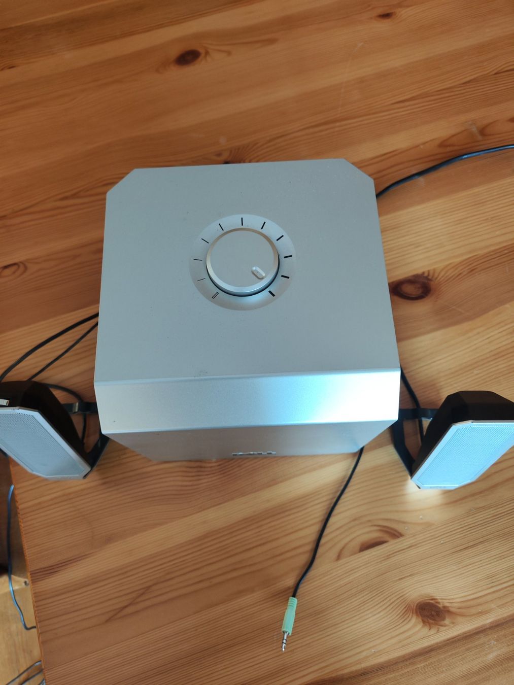 Dell Lautsprecher: Dell Computer Speaker inkl. Subwoofer – Gebraucht aus Wetzikon von  1