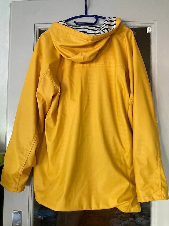 Jacken: Ciré jaune Anne ar Breiz M – Gebraucht aus Le Vaud von din_2fj7 1