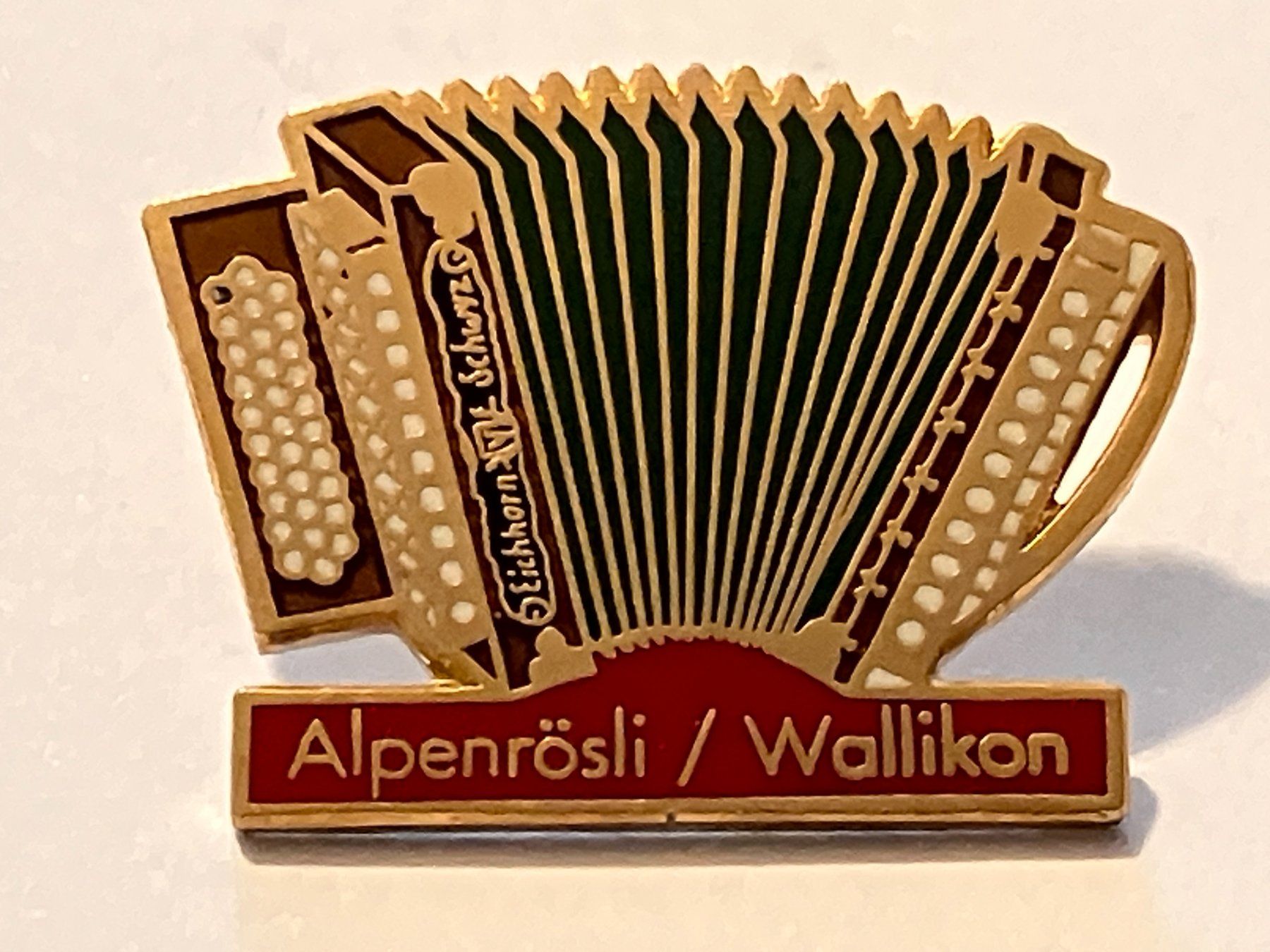 Placchette & Badge: 1 Pin Alpenrösli Wallikon – Usato da Basel venduto da djwwpp