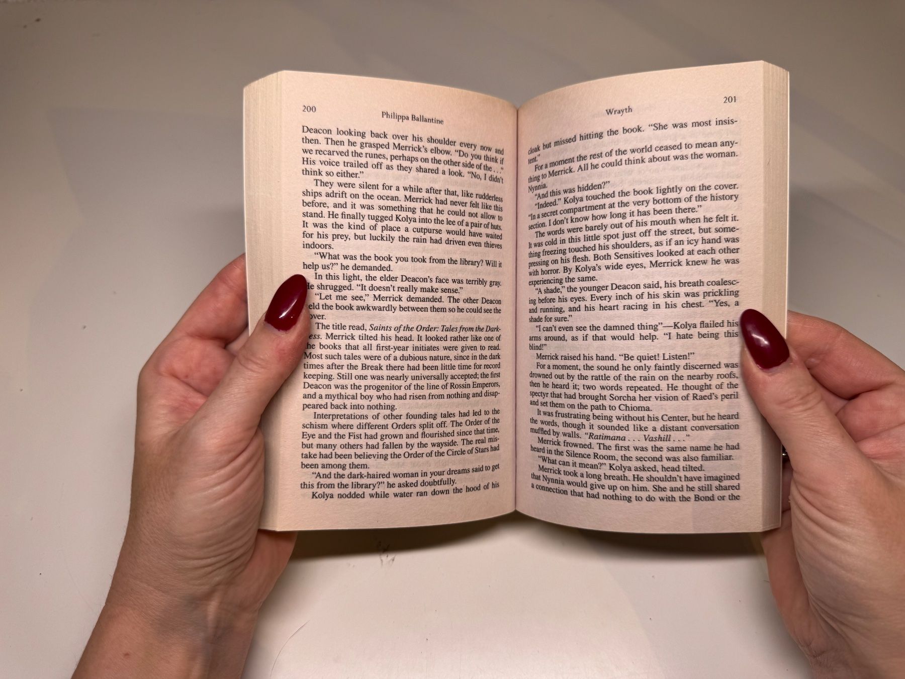 Libri: NOVEL: Philippa Ballantine, Wrayth – Usato da Grosswangen venduto da English_books 7