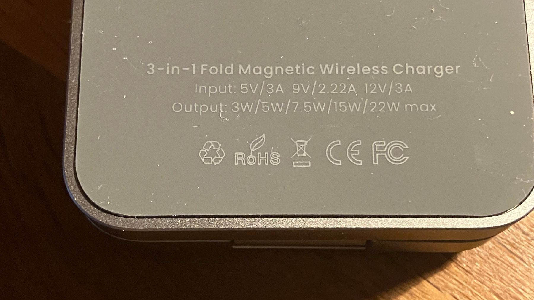 Caricabatterie: Station de charge 3 en 1 compacte MagSafe (iPhone, Apple Wat – Usato da Ovronnaz venduto da LesBidochons 2