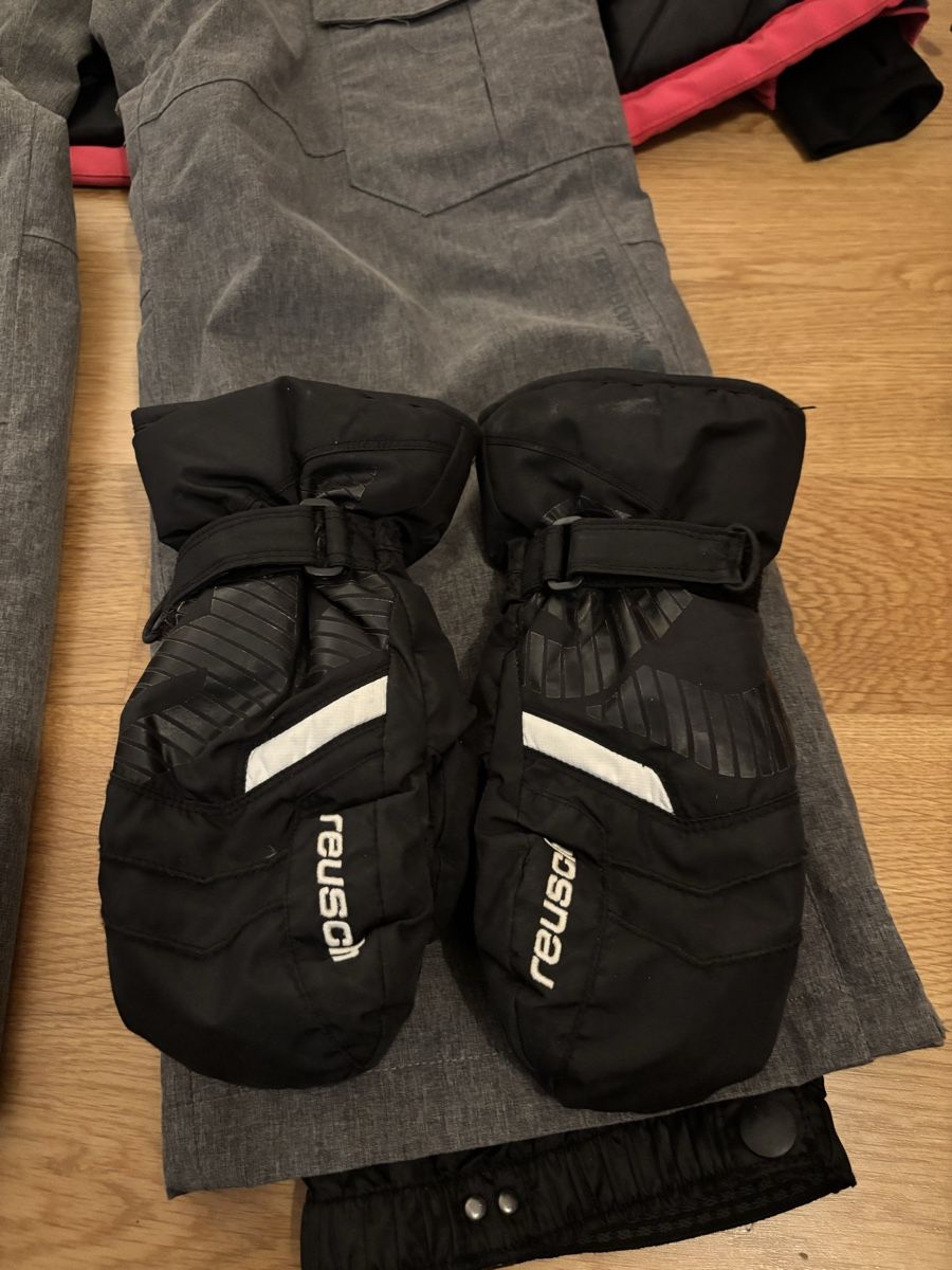 Kleiderpakete & -sets: Skijacke und Skihose Gr. 128 – Gebraucht aus Grosshöchstetten von Kreator20 4