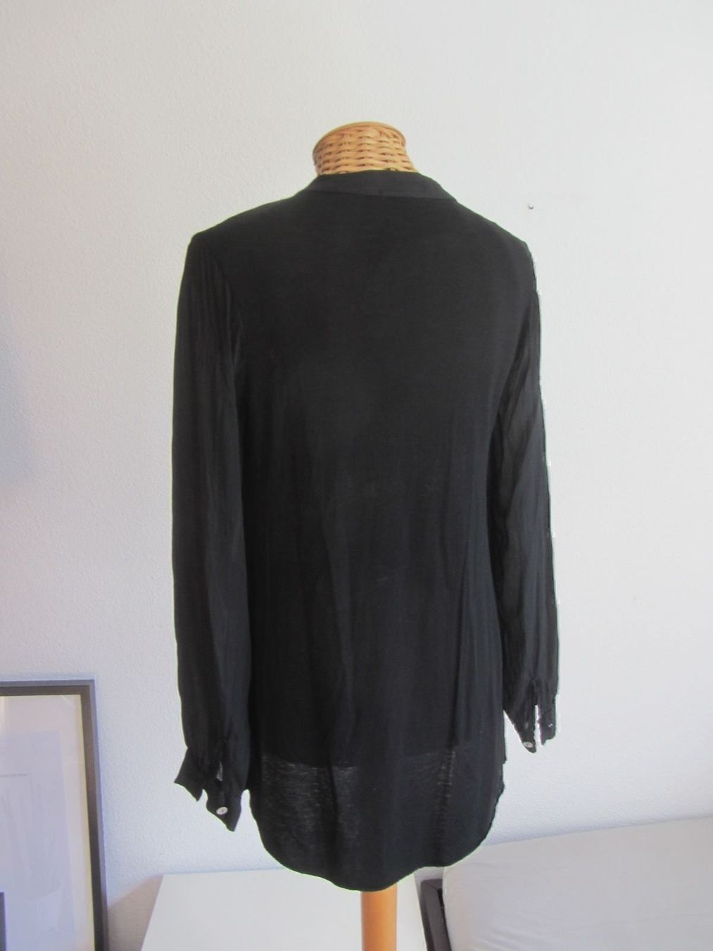 Chemisiers: MADE IN ITALY - Seide Bluse schwarz S – D'occasion à Zürich par Diazaio 3