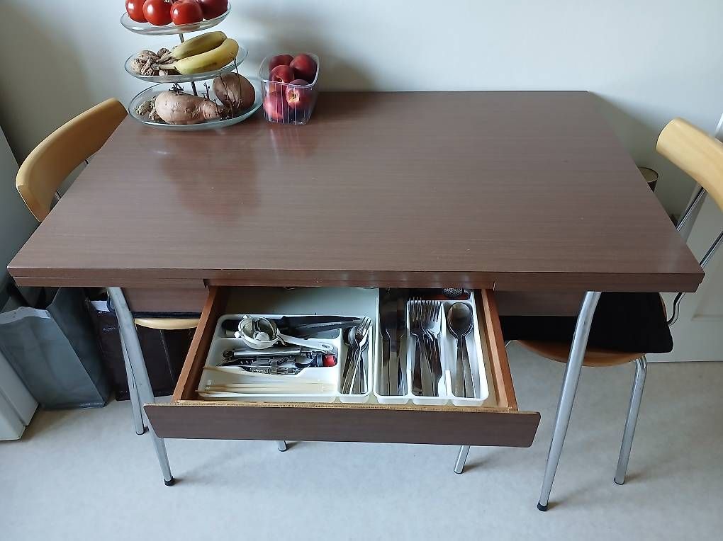 Tische: Table à manger extensible des deux côtés – Gebraucht aus Neuchâtel von syr_v6t5 2