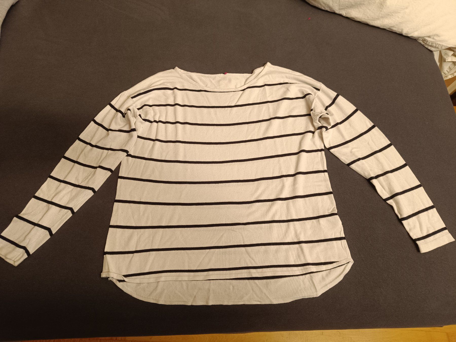 Pullover & Sweatshirts: Pullover – Gebraucht aus Möriken AG von Brigitte111