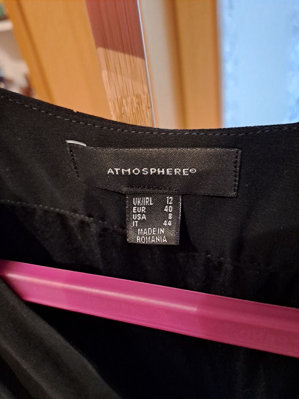 Kleider: Kleid schwarz Grösse 40 – Gebraucht aus Rickenbach LU von bishiida 2