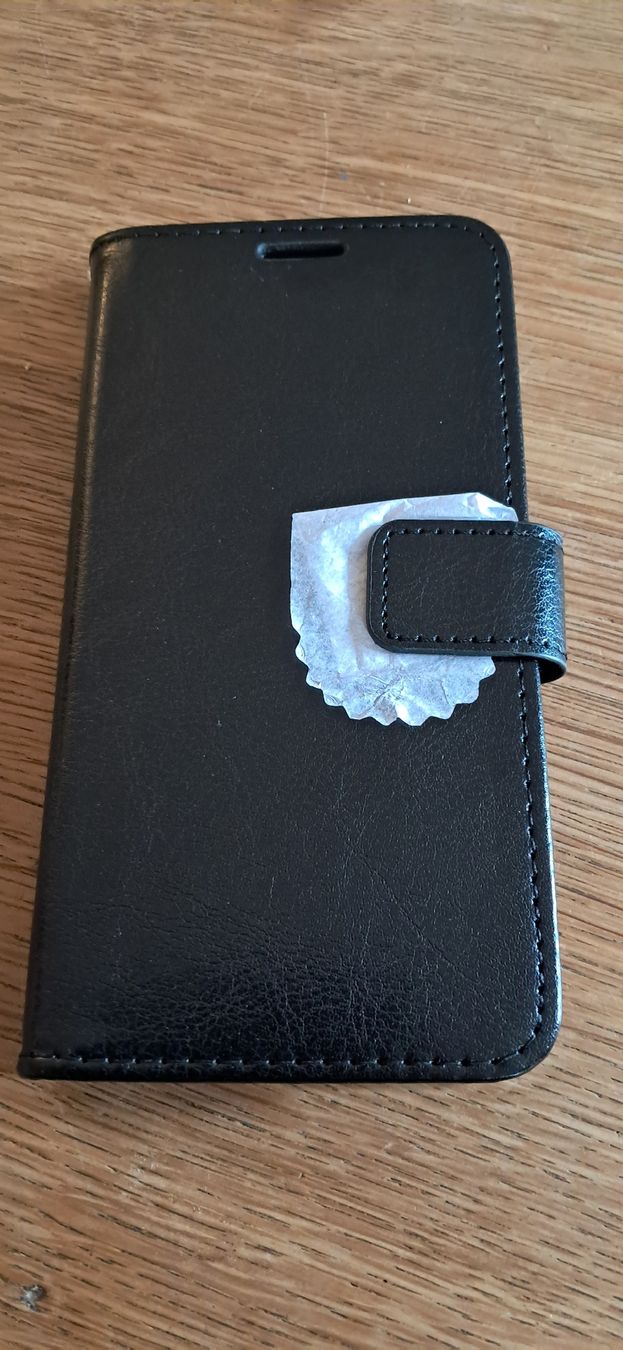 Apple Cover & Protezioni schermo: iPhone 15 Hülle – Nuovo e nell'imballaggio originale da Nidau venduto da Darkpooh