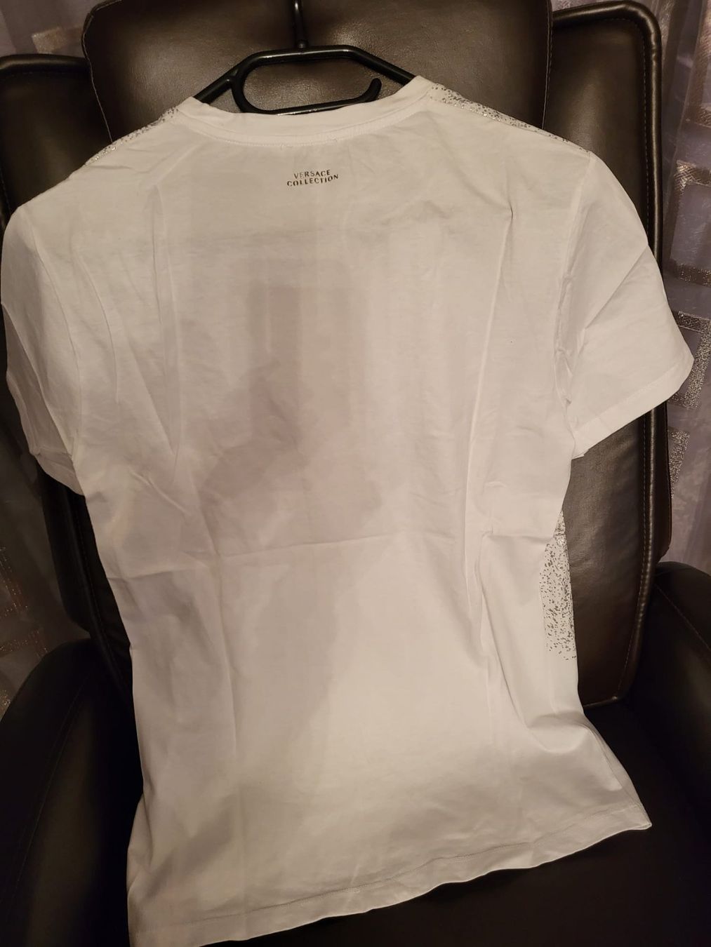 Versace T-shirt: Versace T-shirt – Nuovo (secondo la descrizione) da Grenchen venduto da Lucifero17 1