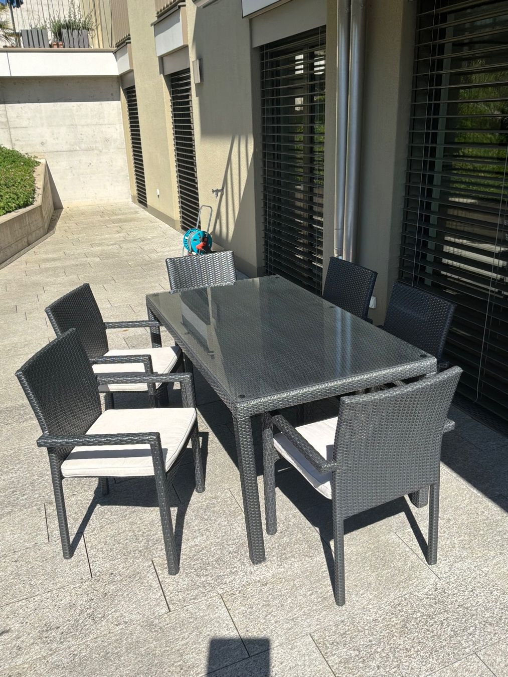 Set di tavolo e panche: Rattan Gartenmöbel – Usato da Unterengstringen venduto da ODR