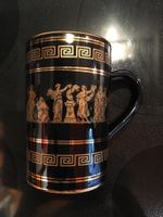 Griechischer Bierkrug mit echt goldenen antiken Motiven