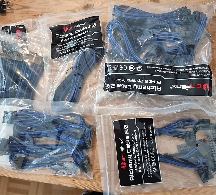 Dischi in vinile: BitFenix Alchemy 2.0  Blau/Schwarz – Usato da Glattbrugg venduto da Katric13 1