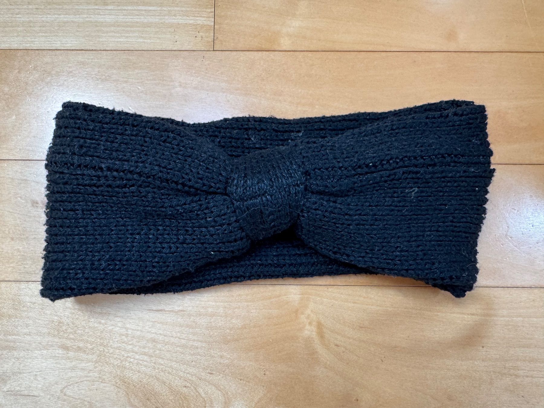Chapeaux, bonnets & casquettes: Schwarzes Stirnband – D'occasion à Urdorf par roses202