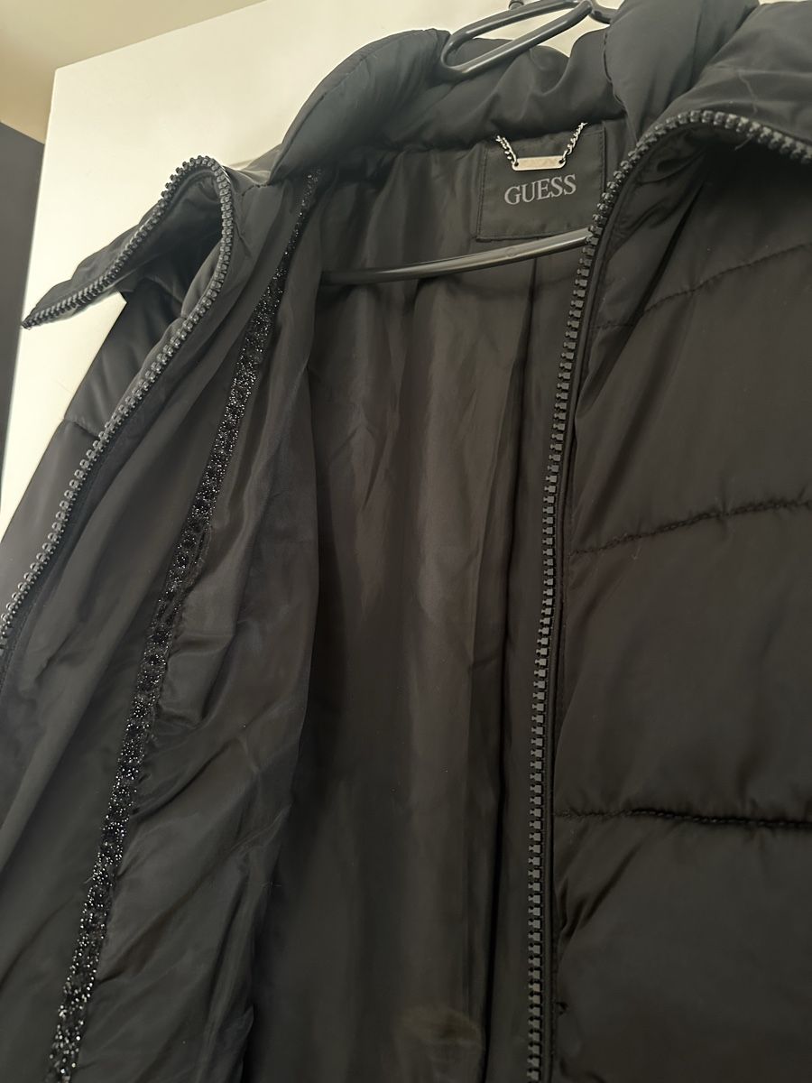 Guess Jacken: Guess Winterjacke – Gebraucht aus Chur von sandraburri1989 2