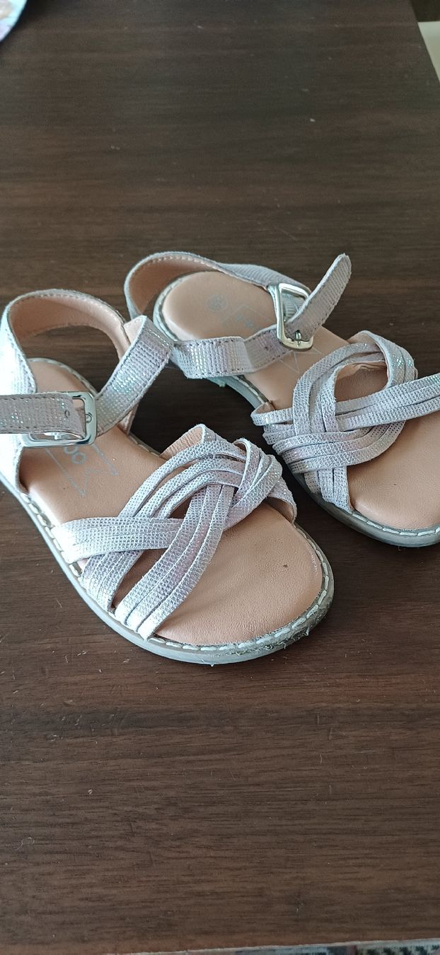 Friboo Scarpe per ragazze: Sandalen rosa Kinder Gr.26 – Usato da Riniken venduto da Lessy- 1