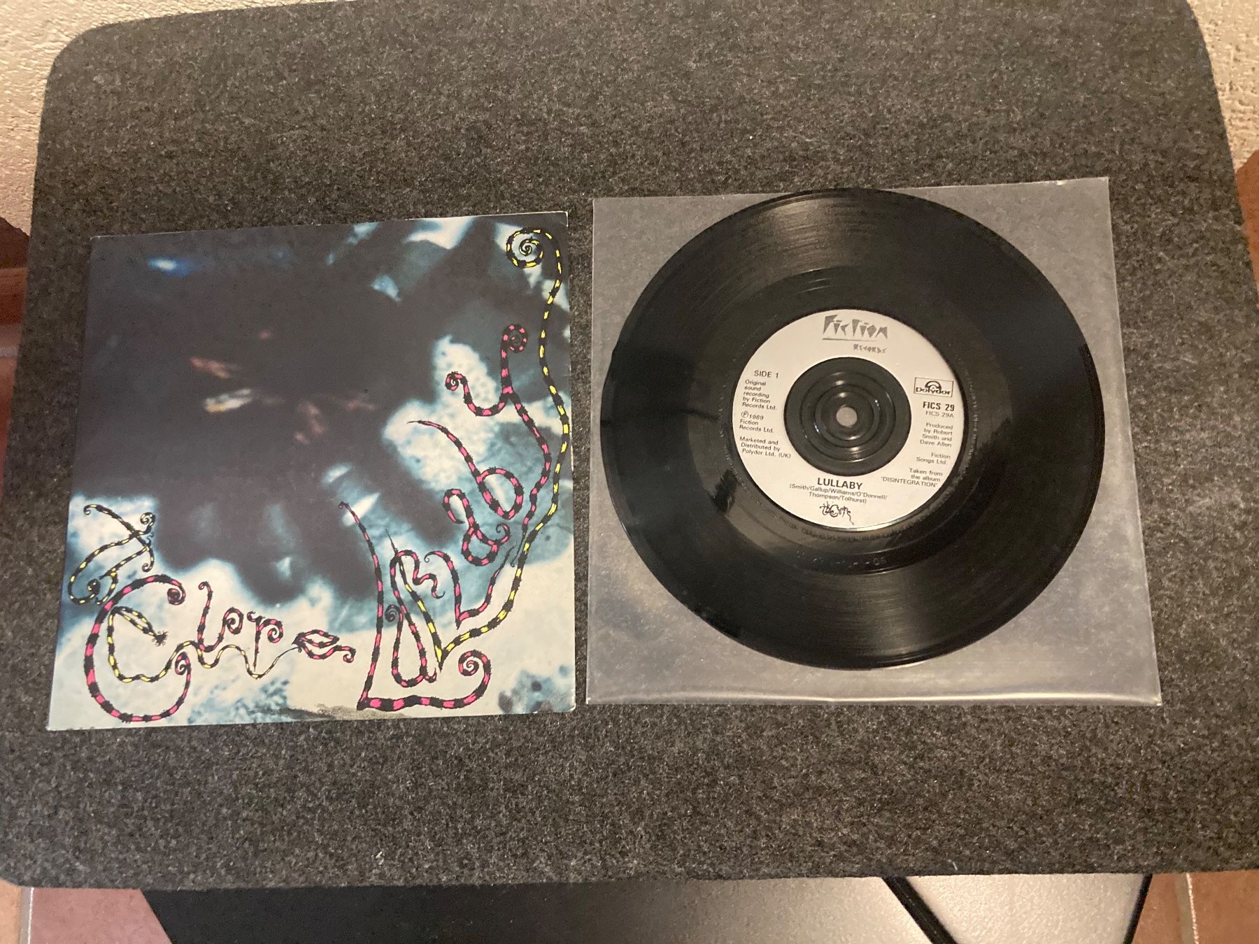 Dischi in vinile: The Cure - Lullaby – Usato da Fribourg venduto da Karushi