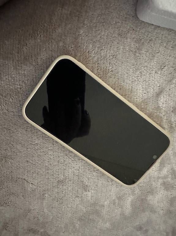 Handys / Smartphones: iPhone 13 – Gebraucht aus Sursee von mxl_9cd9 1
