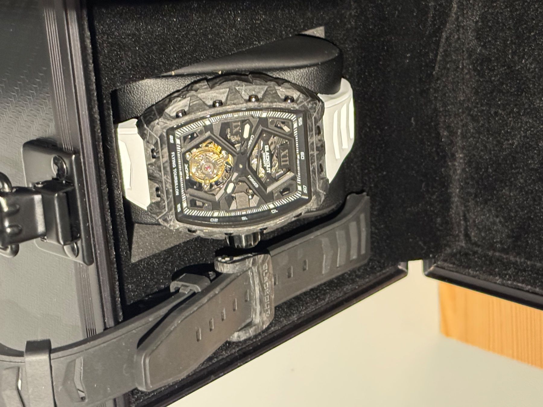 Uhren: Blackout Concept XP1 LT – Neu (gemäss Beschreibung) aus Frauenfeld von Springino 7