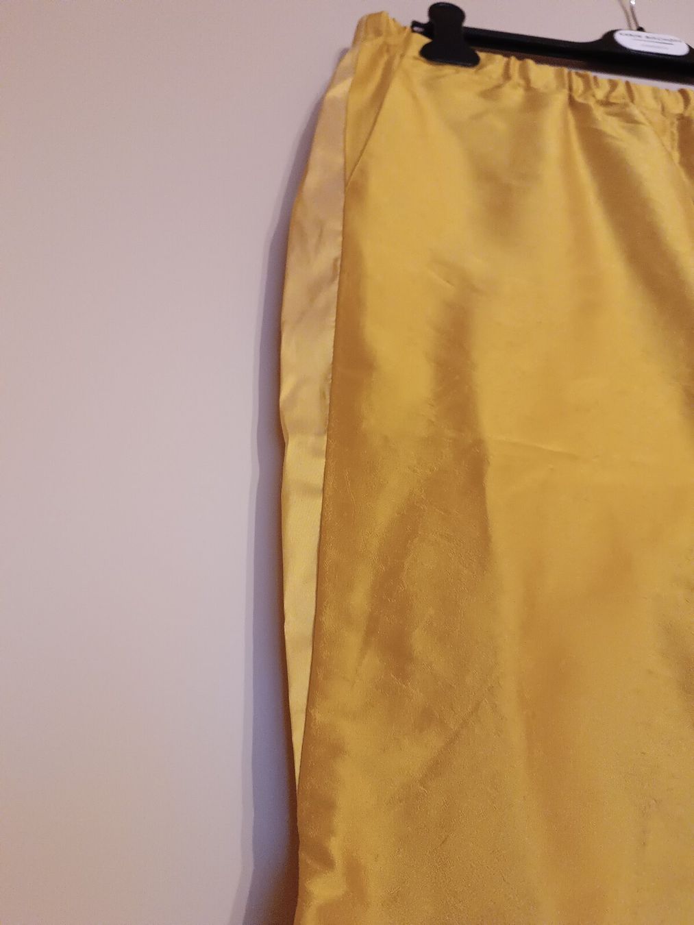 Hosen: Seidenhose Capri Damen Gelb – Neu (gemäss Beschreibung) aus Horn von sonjamenzi 1