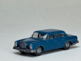 Wiking Mercedes 600 azurblau