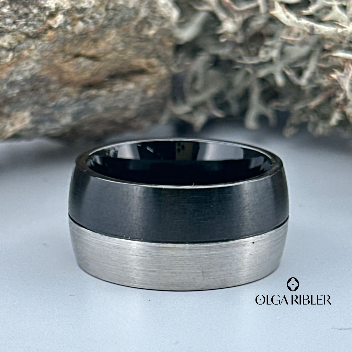 Olga Ribler Bagues: Edelstahl Ring 2 farbig,  Ringgrösse 60 – Neuf (Voir description) à Luzern par Schmuckoutlet 2
