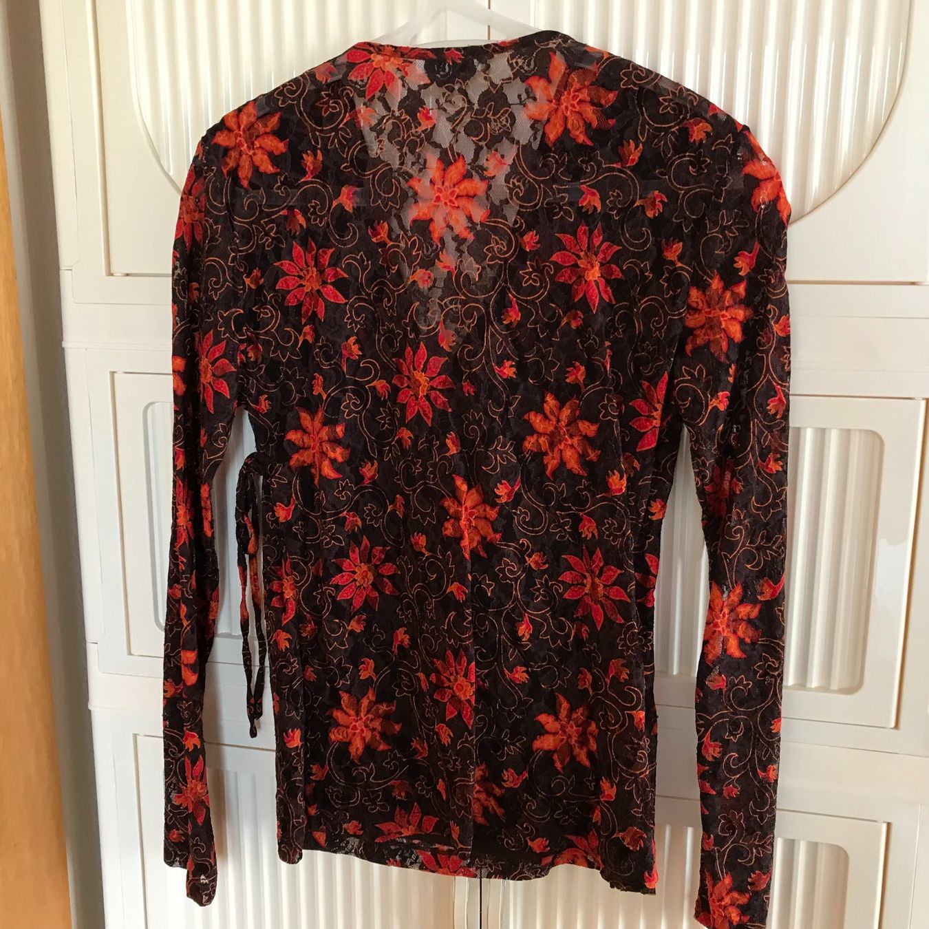 Blusen: Schöne Herbst-Bluse mit Blumenmuster, Grösse M, TOP – Neu (gemäss Beschreibung) aus Brunnenthal von Eco07 1