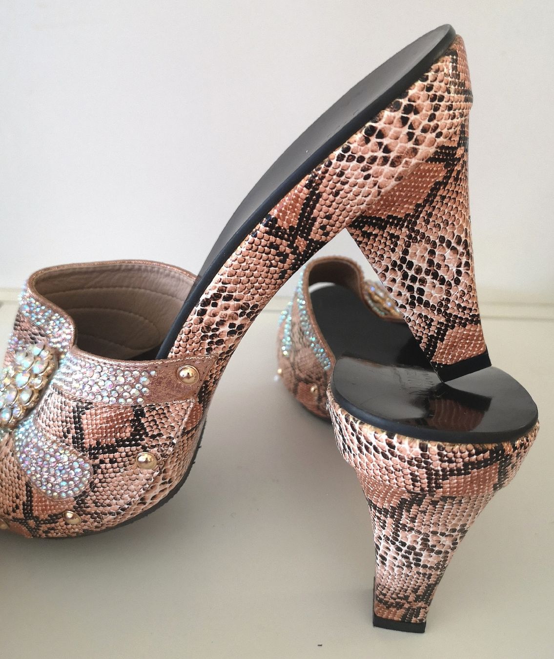 Scarpe da donna: modische Sommerschuhe Gr. 40 - Spendenaktion – Nuovo (secondo la descrizione) da Unterkulm venduto da Beljasch 4