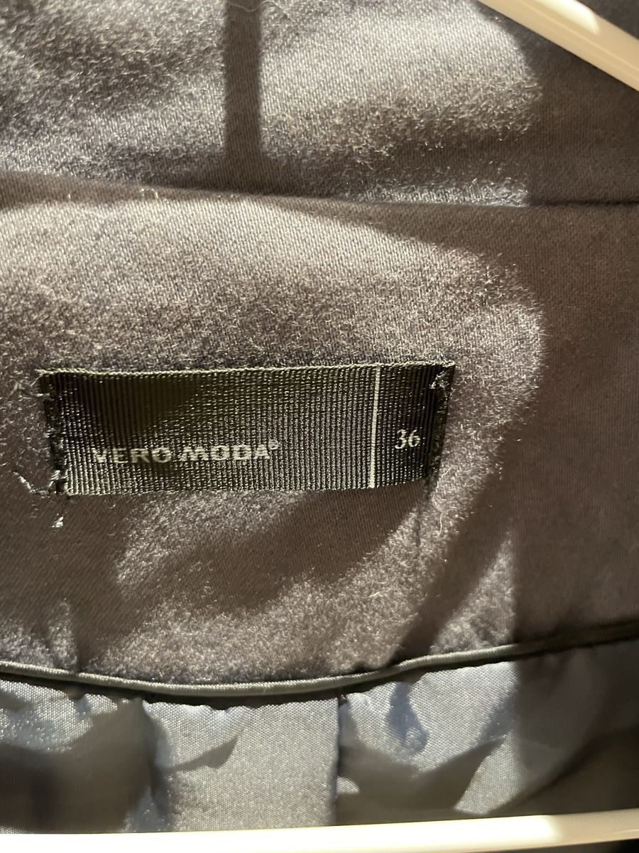 Vero Moda Jacken: Grauer Blazer von Vero Moda, Gr. 36 – Gebraucht aus Arbon von llaauraa 1