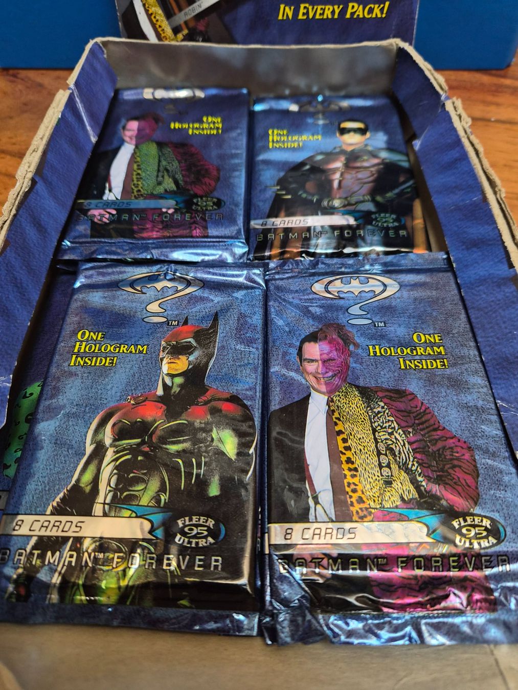 Cartes à collectionner: TRADING CARDS BATMAN FOREVER 1995 – Neuf avec emballage d'origine à Schönenberg ZH par heaangst