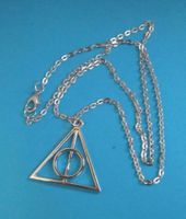 NEU Harry Potter Halskette mit Deathly Hallows Anhänger