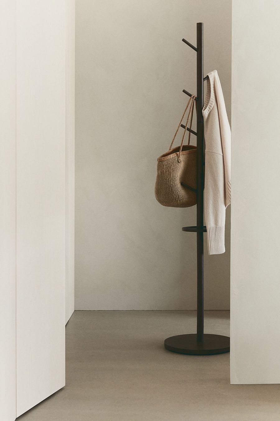 H&M Sonstige Dekorationen & Accessoires: Kleiderständer H&M- Mangoholz- Design  – Neu (gemäss Beschreibung) aus Untersiggenthal von babette0815 6