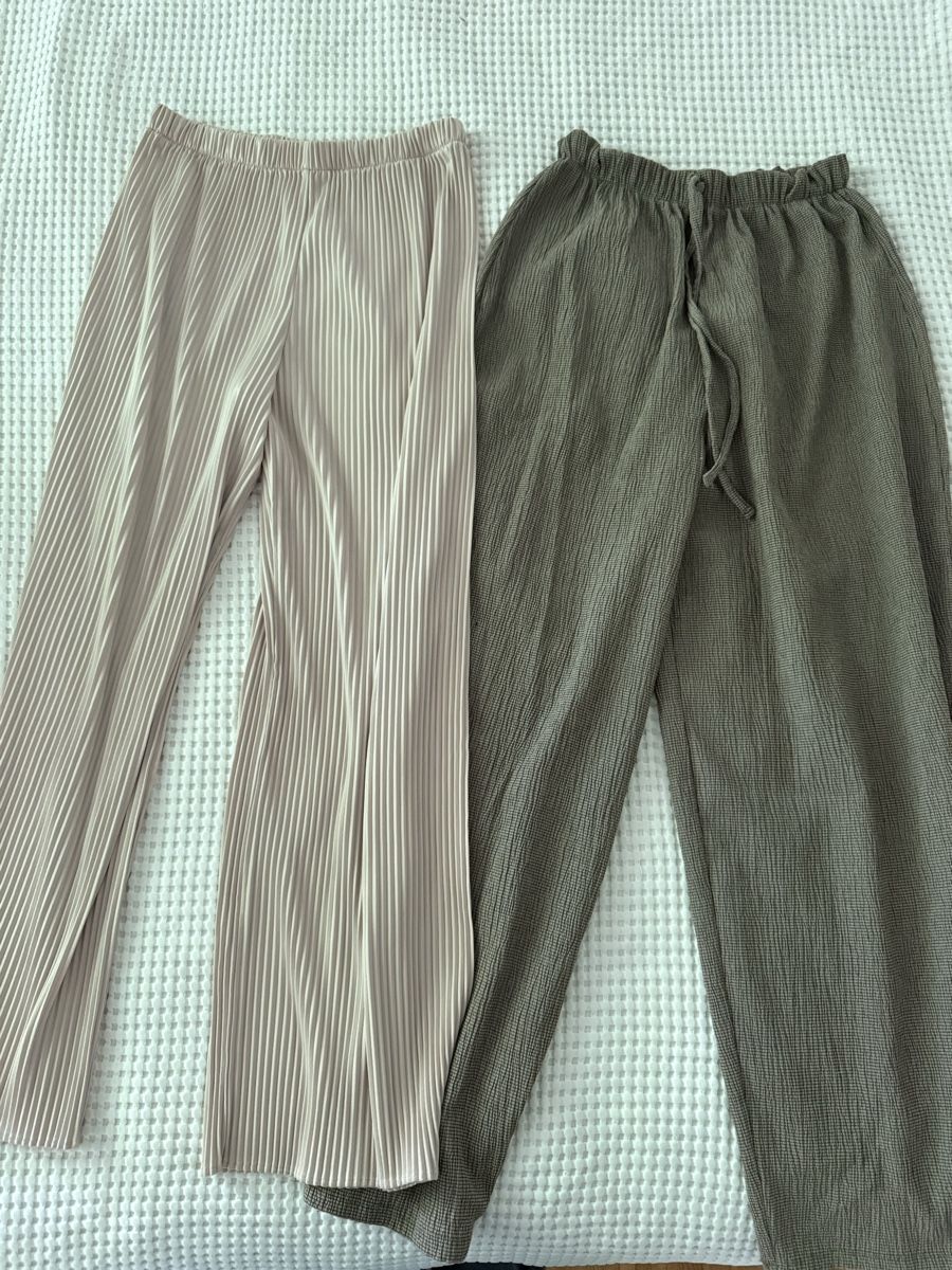 Lots de vêtements: Lot pantalons été  – D'occasion à Monthey par sen_6ckr