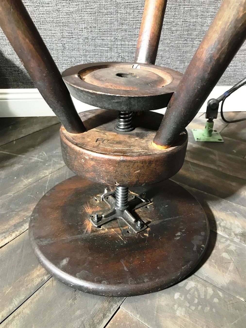 Sgabelli: Industrial Hocker DEKO  aus Werkstatt – Usato da Laufenburg venduto da industrial-silence 6