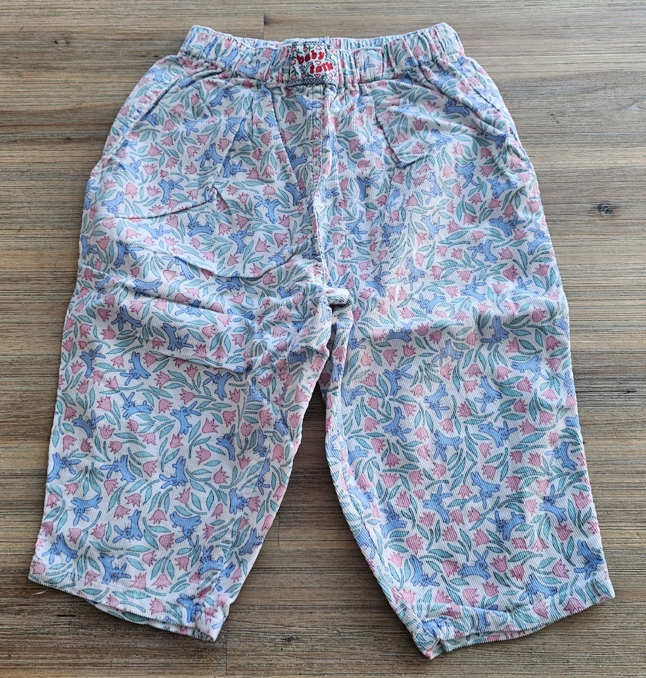 Globus Hosen: Dünne Stoffhose gemustert Grösse 80 Globus – Gebraucht aus Basel von Sinibini86