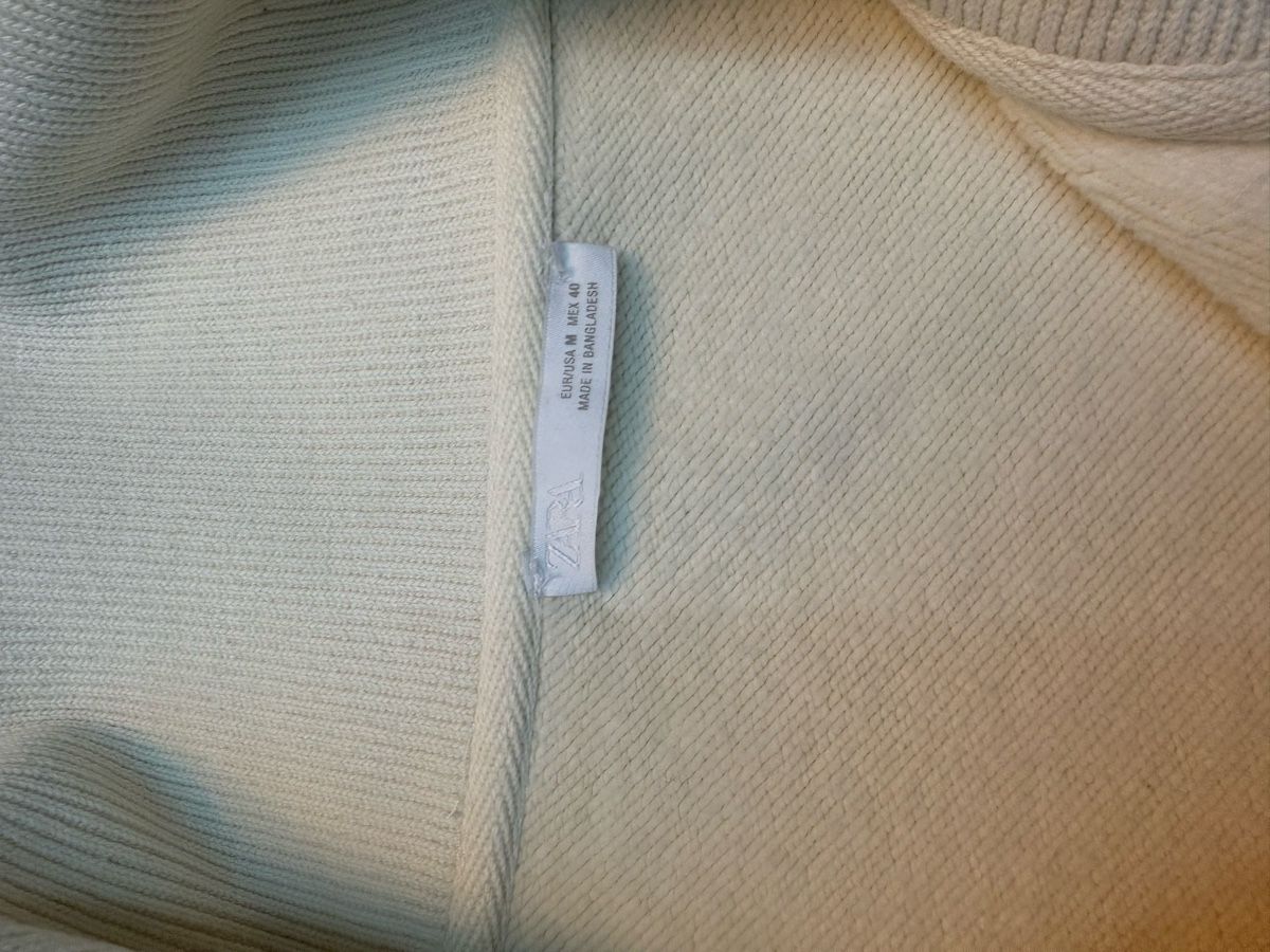 Zara Pullover & Sweatshirts: ZARA Zip-Jacke – Gebraucht aus Pieterlen von Patrick300 1